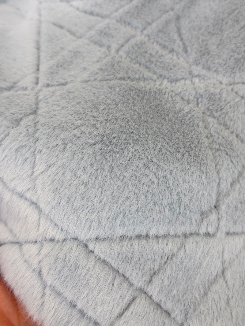 chr1st1an D10r outwear